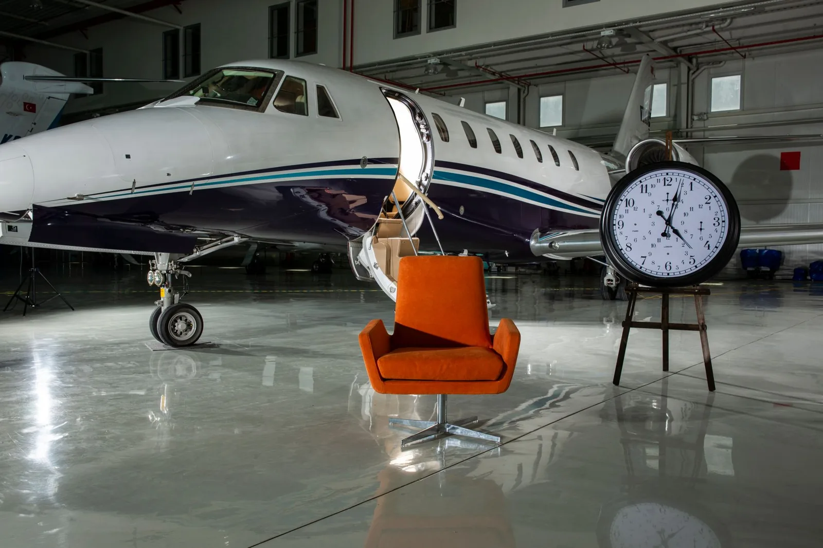 flight booking calendar and credit card